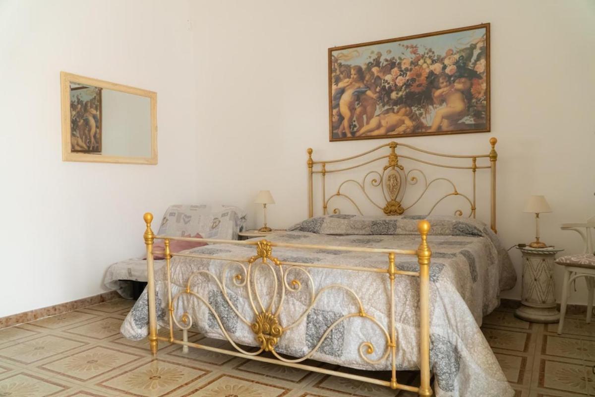 Melficta House Apartment Molfetta Bagian luar foto
